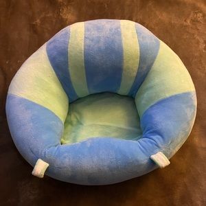 Plush Baby Support Seat